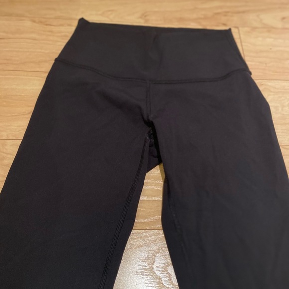 New black lululemon leggings size 4 - Picture 3 of 5